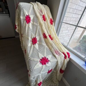 VTG Granny Square Crochet Afghan Blanket Handmade Spread White with Pink Flowers